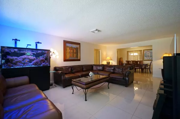 Boynton Beach, FL 33426,1902 SW 16th AVE