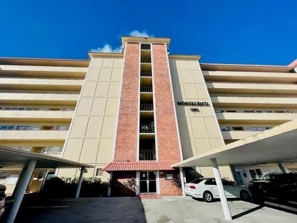 1101 Crystal Lake DR 205, Pompano Beach, FL 33064