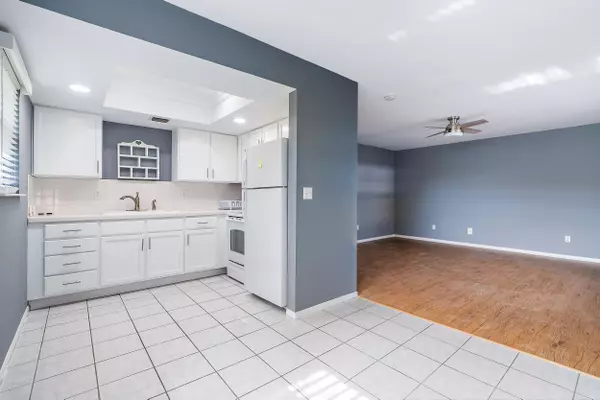 Stuart, FL 34996,2929 SE Ocean BLVD M10