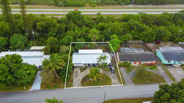 Hobe Sound, FL 33455,9052 SE Parkway DR