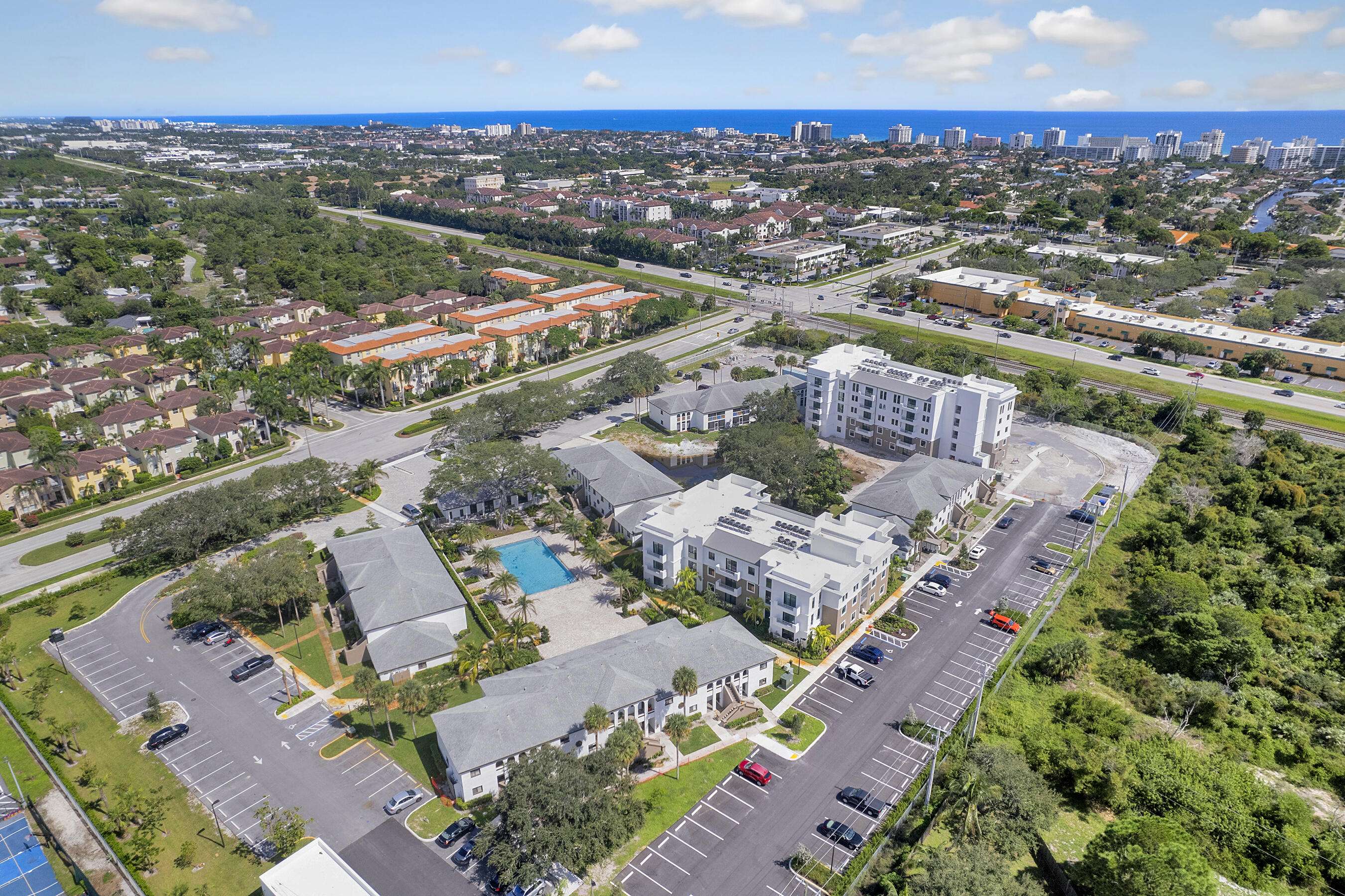 Boca Raton, FL 33487,250 W Hidden Valley BLVD