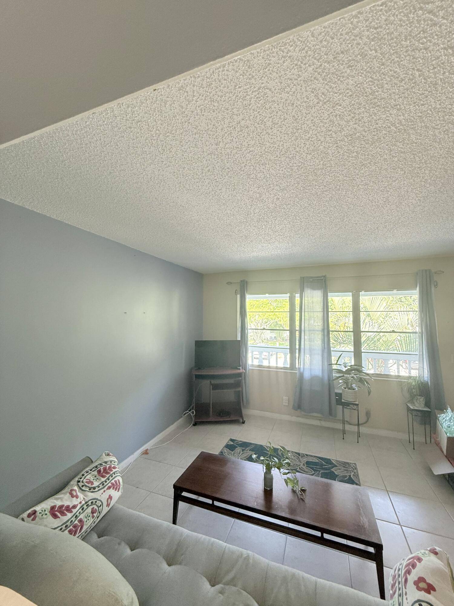 Deerfield Beach, FL 33442,322 Tilford O 322