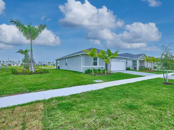 Port Saint Lucie, FL 34986,8960 Dahlia CIR