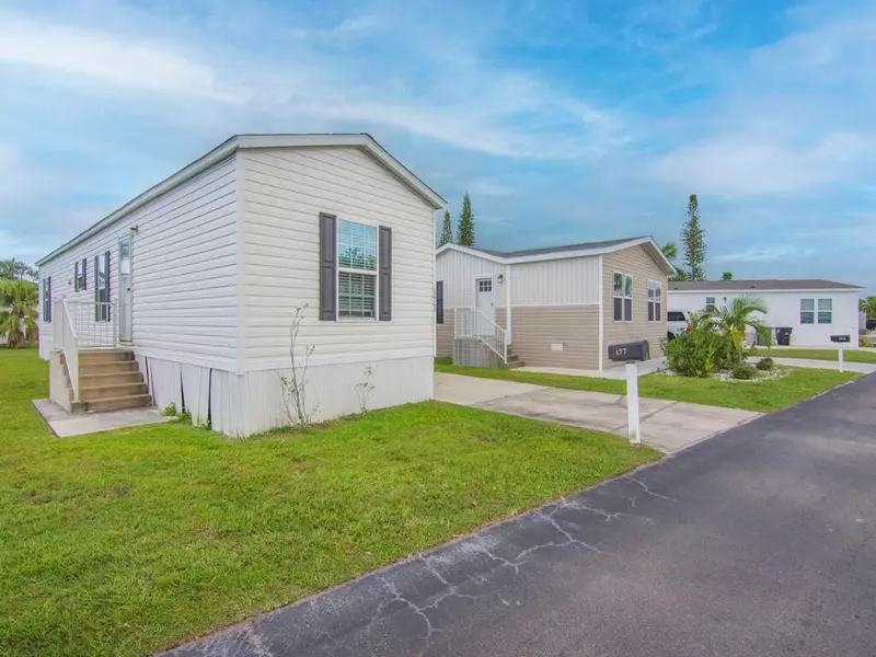 177 Cardinal Ave AVE, Fort Pierce, FL 34982