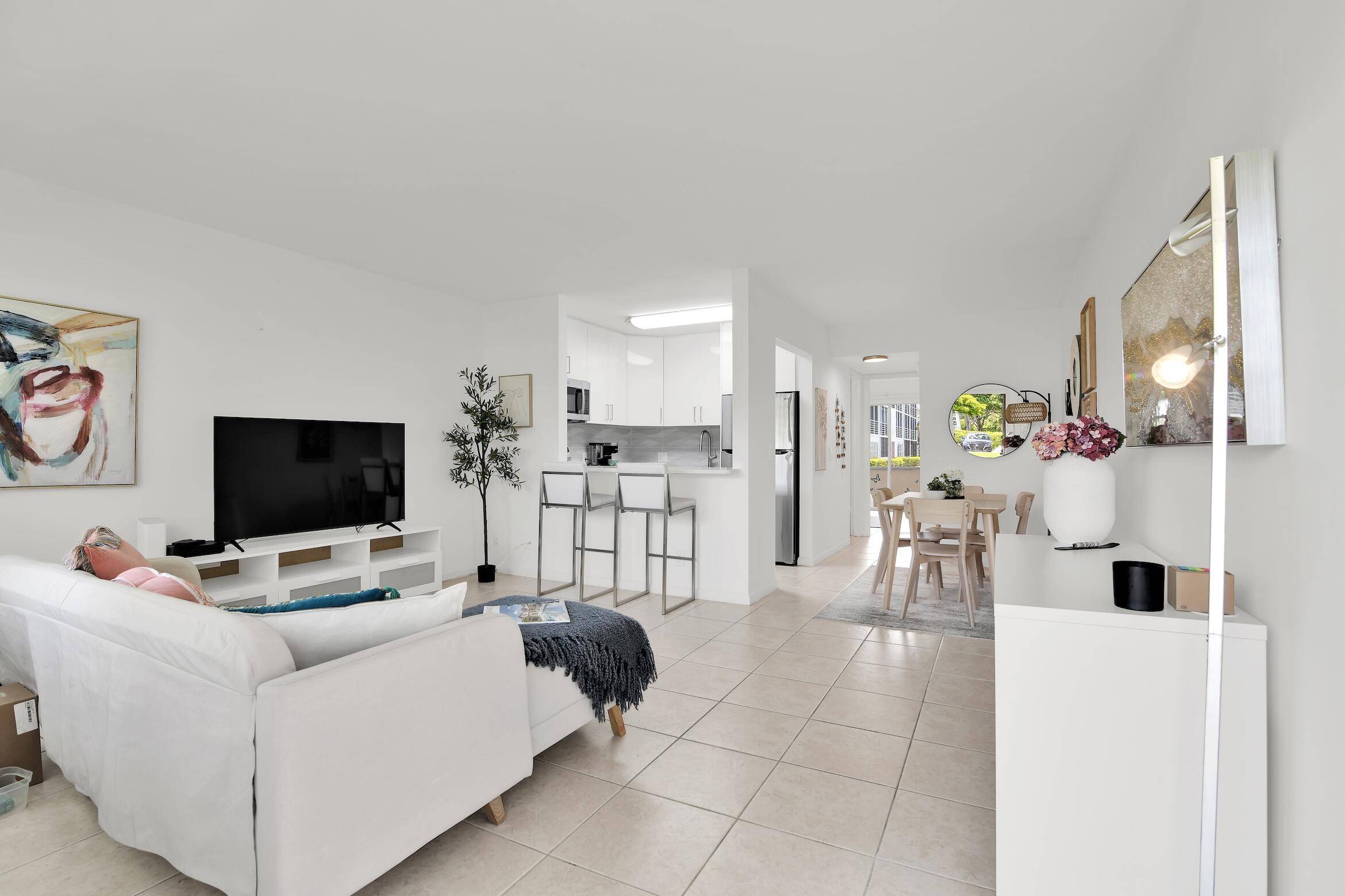 Boca Raton, FL 33434,175 E Fanshaw 175