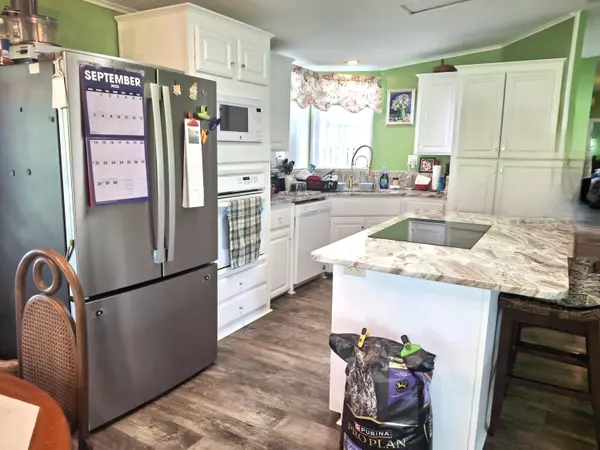 Port Saint Lucie, FL 34952,7933 Meadowlark LN