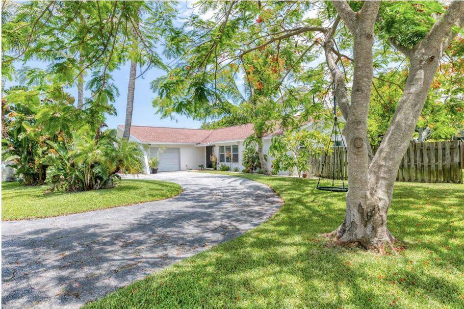 226 W Norfolk RD, Jupiter, FL 33469