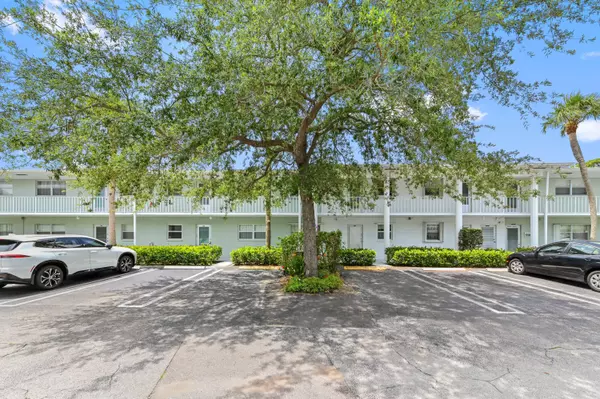 2340 SW 22nd AVE 305, Delray Beach, FL 33445