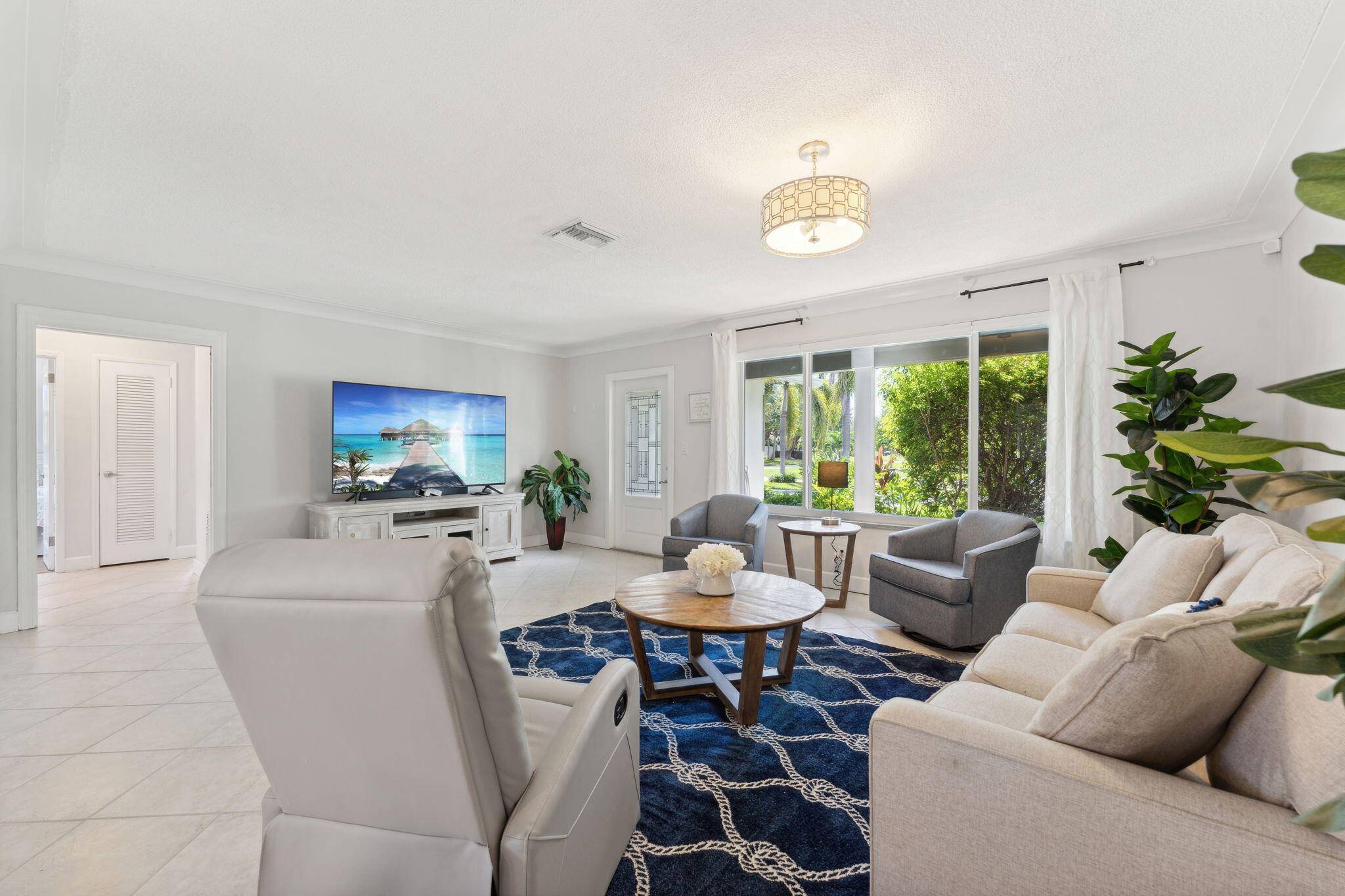 Pompano Beach, FL 33062,2691 NE 18th ST