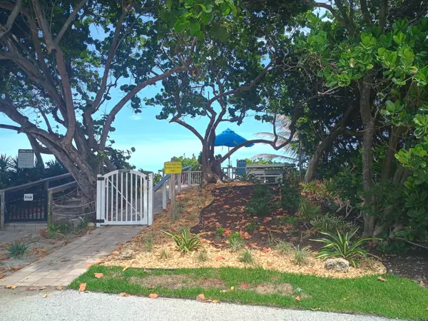 Ocean Ridge, FL 33435,5520 N Ocean BLVD 202