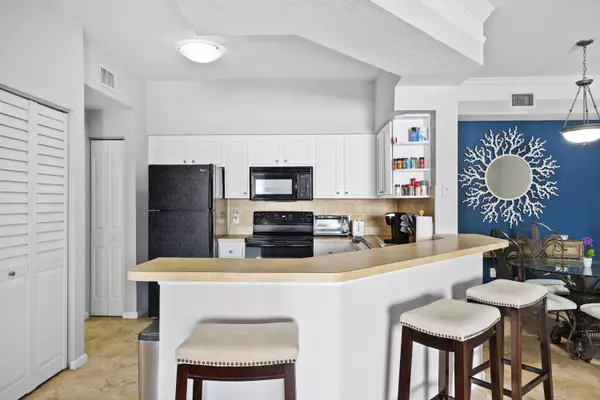 Palm Beach Gardens, FL 33418,3303 E Myrtlewood CIR