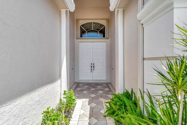 Boynton Beach, FL 33472,6943 Fairway Lakes DR