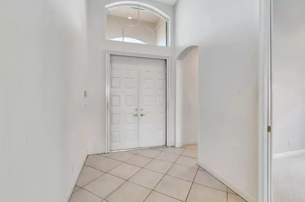 Boynton Beach, FL 33472,6943 Fairway Lakes DR