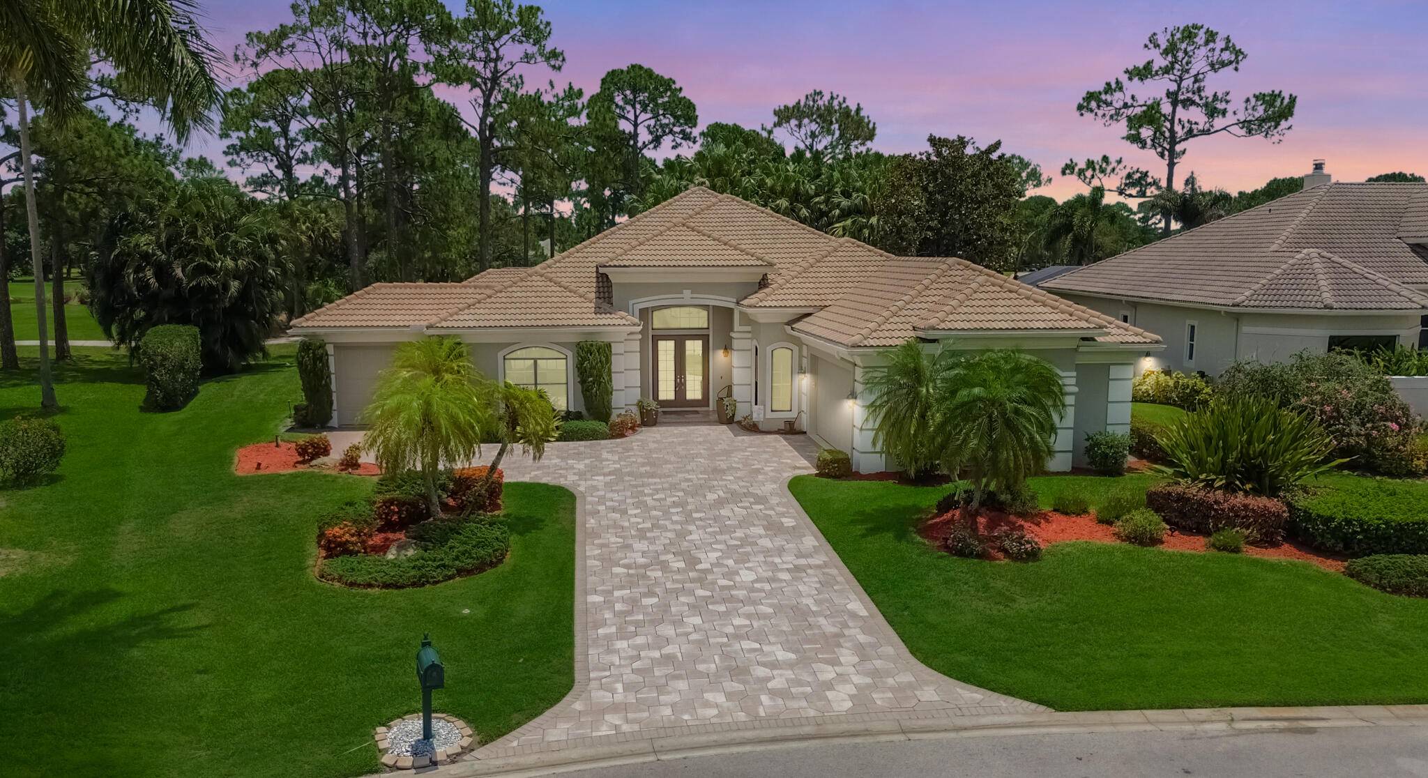 8060 Kiawah TRCE, Port Saint Lucie, FL 34986