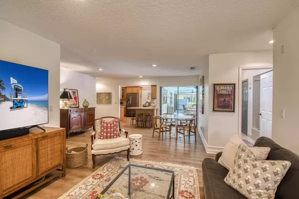 Jupiter, FL 33458,18402 Lake Bend DR