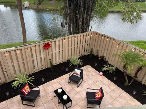 Delray Beach, FL 33445,4175 Village DR C