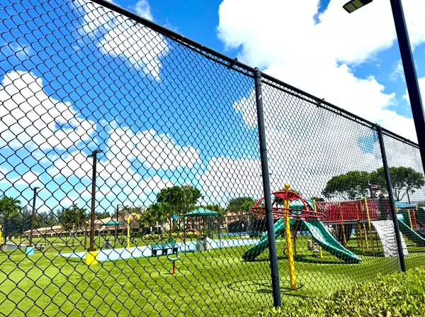 West Palm Beach, FL 33411,3290 Turtle CV