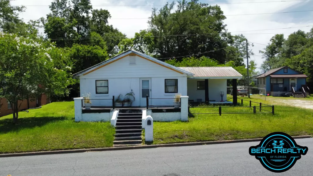 4235 Clay ST, Marianna, FL 32446