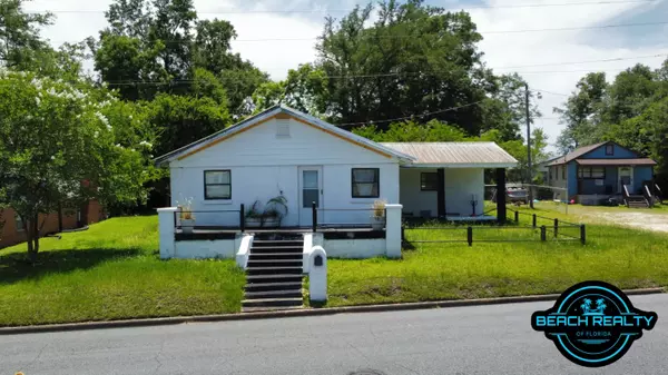 4235 Clay ST, Marianna, FL 32446