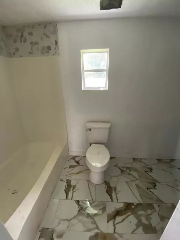 Marianna, FL 32446,4235 Clay ST