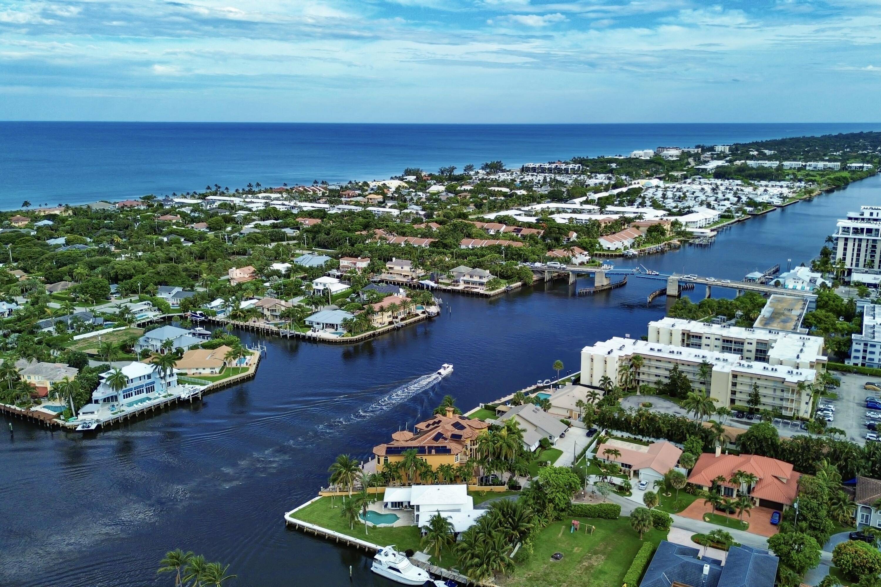 Boynton Beach, FL 33435,952 Brookdale DR