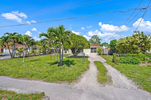 West Palm Beach, FL 33406,273 Florida Mango RD