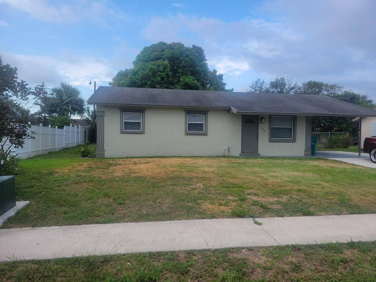 160 NE 19th AVE, Boynton Beach, FL 33435