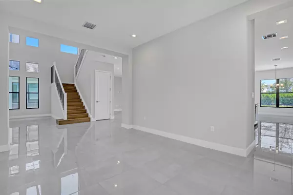 Palm Beach Gardens, FL 33412,13025 Feathering WAY