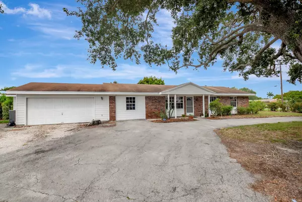 Palm Springs, FL 33461,201 Rex CT