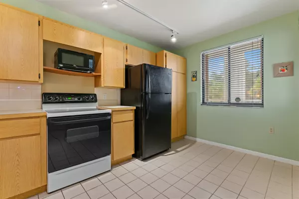West Palm Beach, FL 33409,2621 Village BLVD 203
