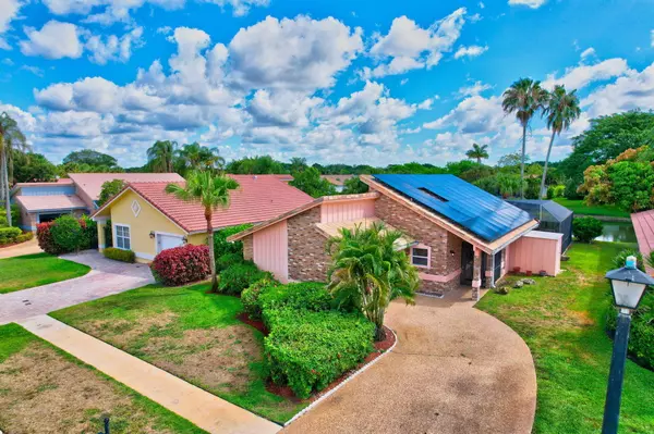 Boca Raton, FL 33498,10204 Camelback LN