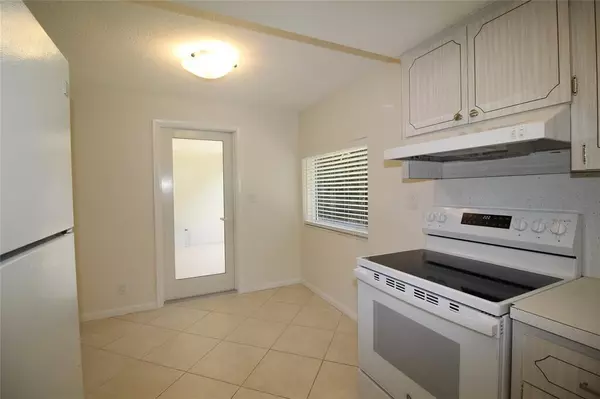 Boca Raton, FL 33432,450 SW SW 9th ST 3
