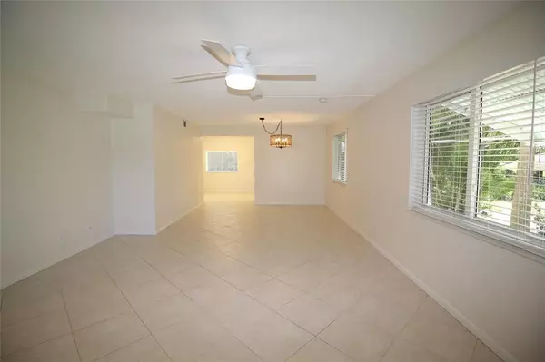 Boca Raton, FL 33432,450 SW SW 9th ST 3