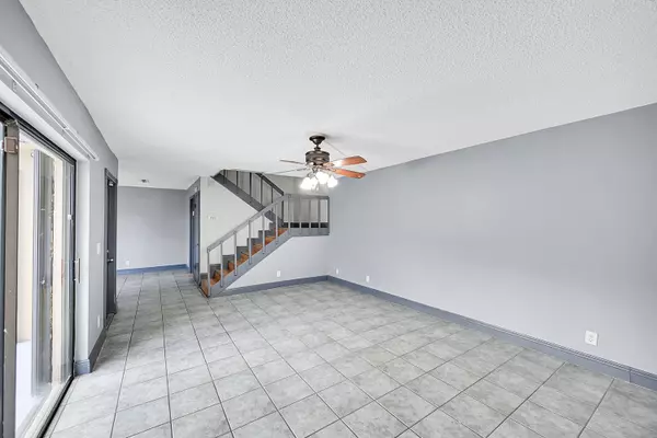 Palm Springs, FL 33461,1204 Waterview CIR