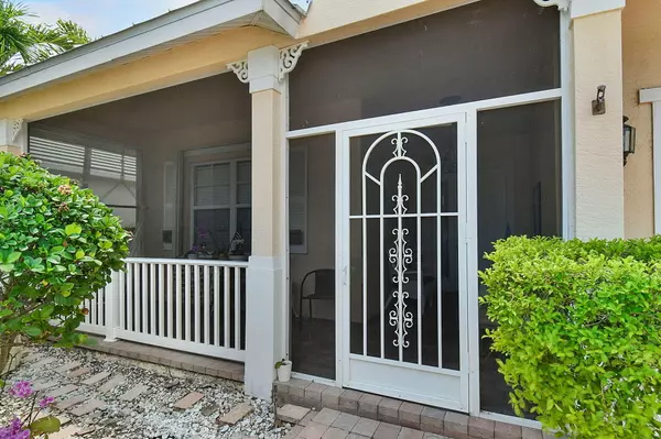 Port Saint Lucie, FL 34986,107 NW Summerville CT