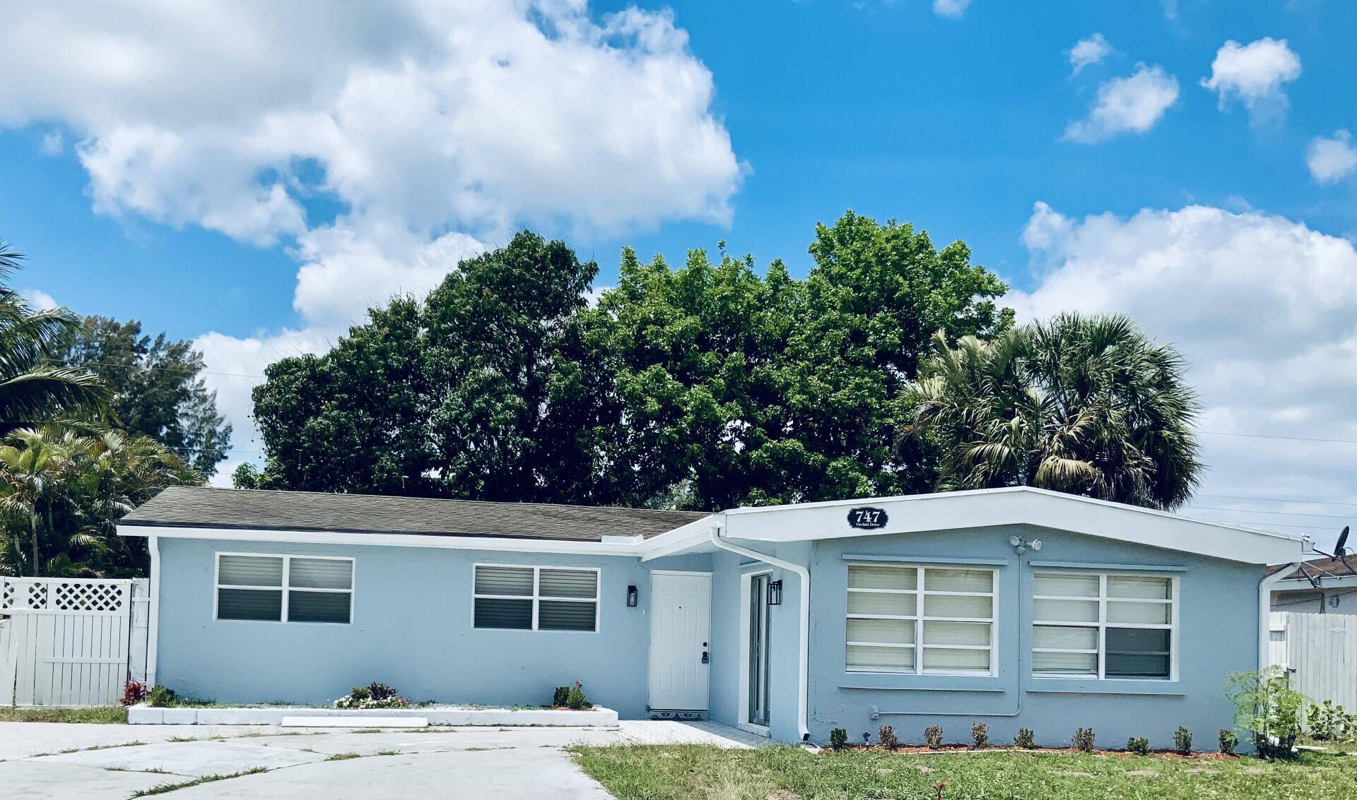 Royal Palm Beach, FL 33411,747 Orchid DR