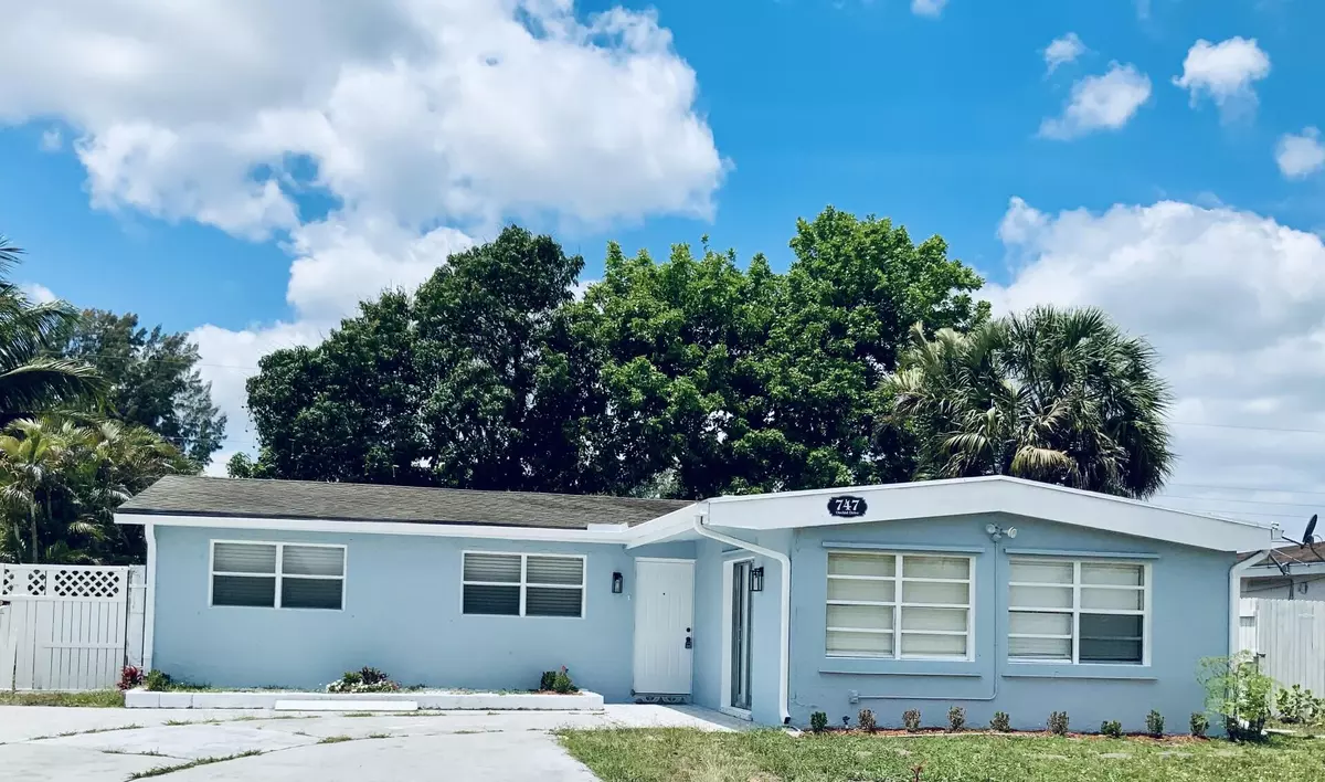 Royal Palm Beach, FL 33411,747 Orchid DR