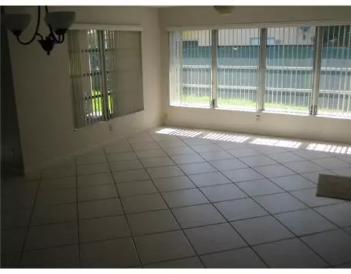 Boca Raton, FL 33486,712 W Palmetto Park RD