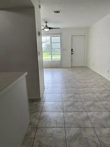 Port Saint Lucie, FL 34983,854 SE Preston LN