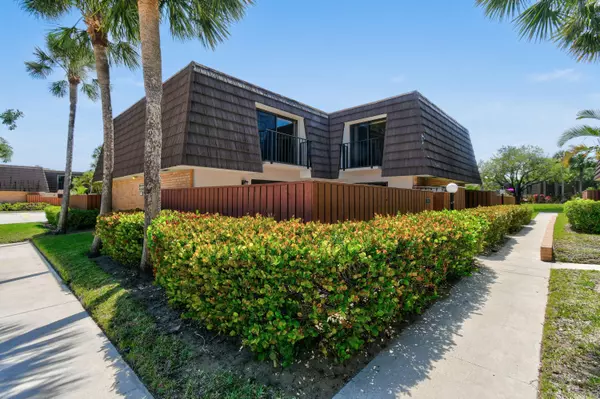 1602 16th CT 48d, Jupiter, FL 33477