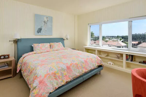 Palm Beach, FL 33480,250 Bradley PL 609
