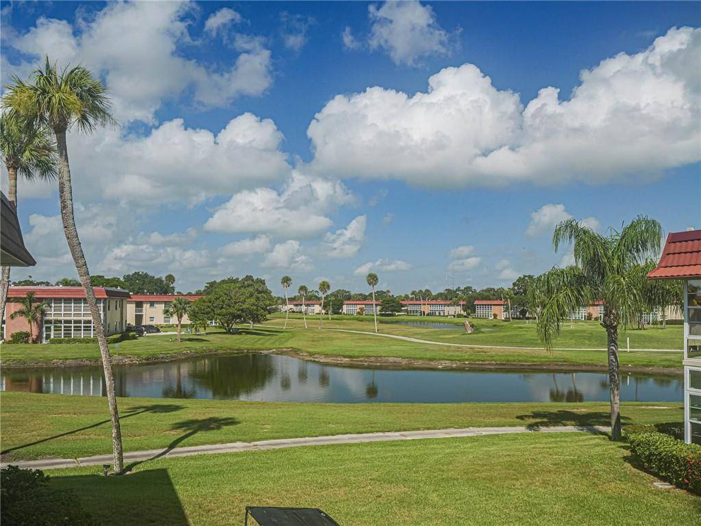 76 Royal Oak DR 205, Vero Beach, FL 32962
