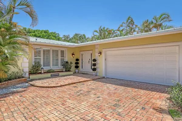 West Palm Beach, FL 33405,134 N Worth CT
