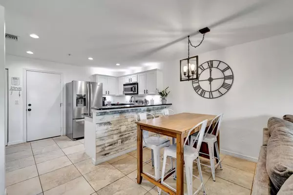 Stuart, FL 34997,5285 SE Jennings LN