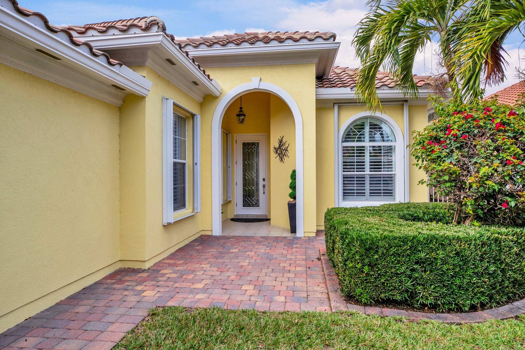 Vero Beach, FL 32967,5282 Eleuthra CIR