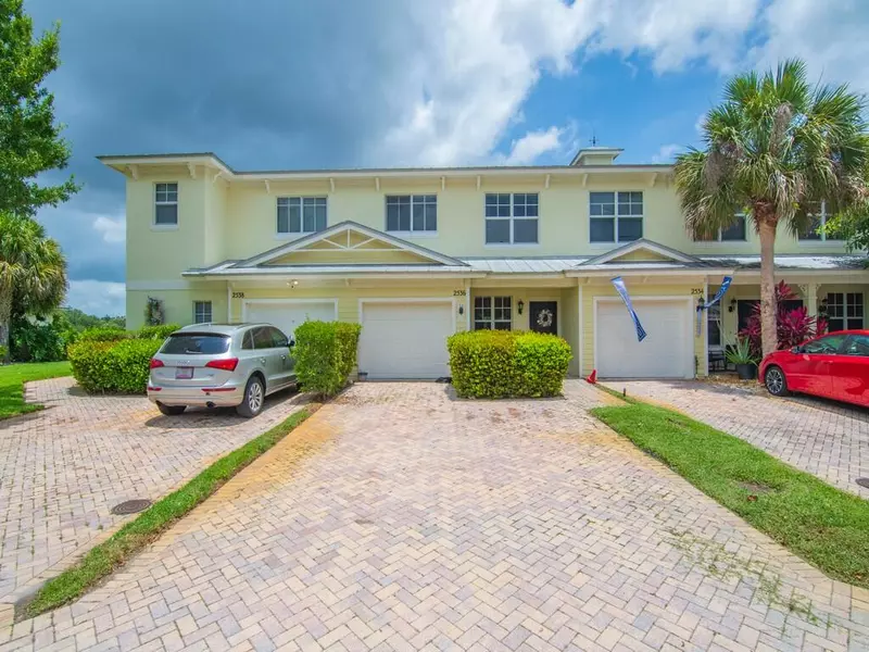 2536 Creekside DR, Fort Pierce, FL 34981