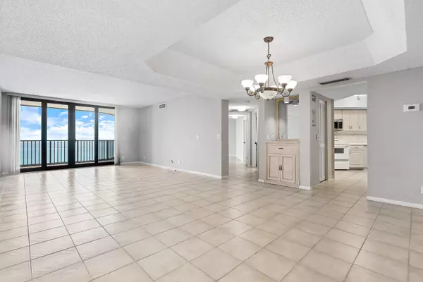 South Palm Beach, FL 33480,3610 S Ocean BLVD 609