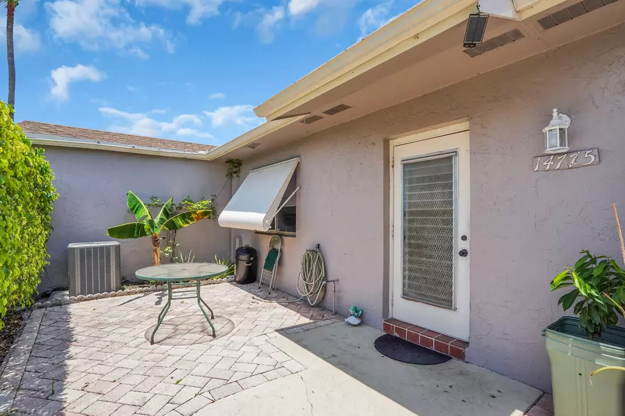 14775 Wildflower LN, Delray Beach, FL 33446