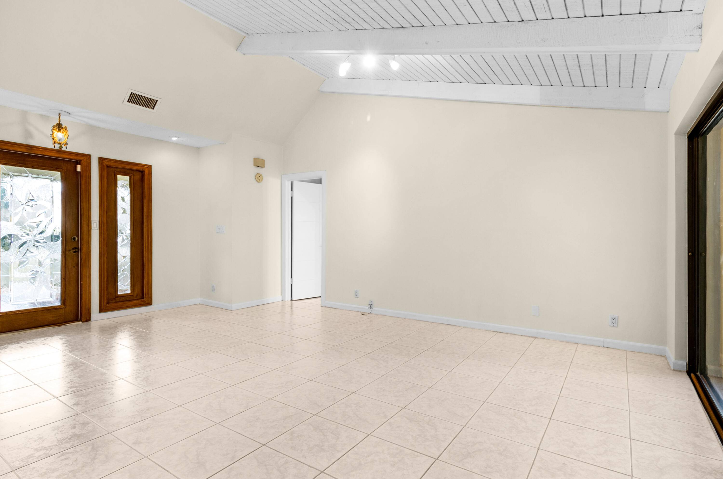 Boca Raton, FL 33433,21094 N Escondido WAY