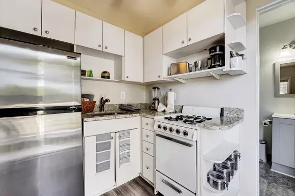 Lake Worth Beach, FL 33460,1627 N Ocean Breeze B